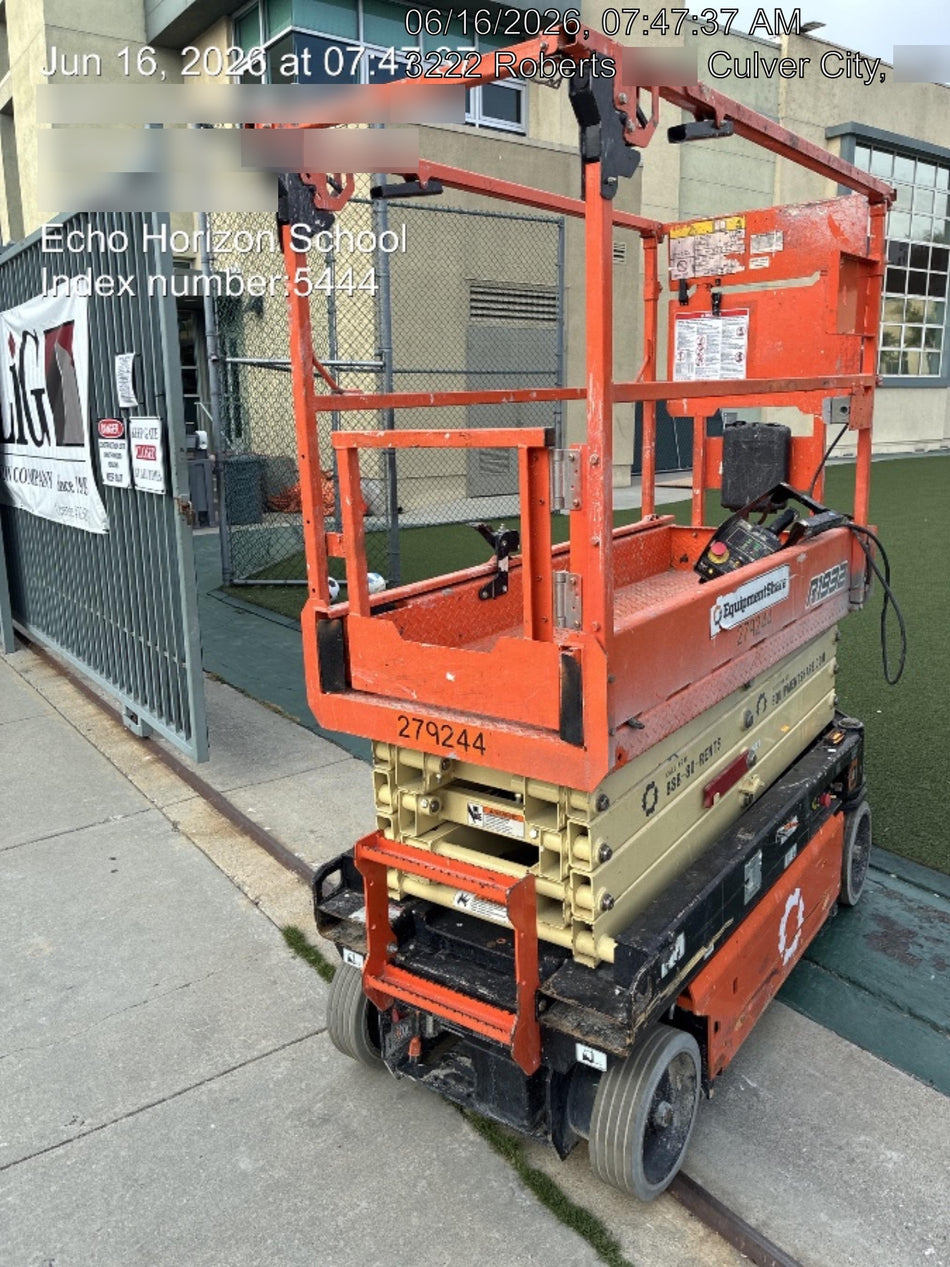 2022 JLG R1932