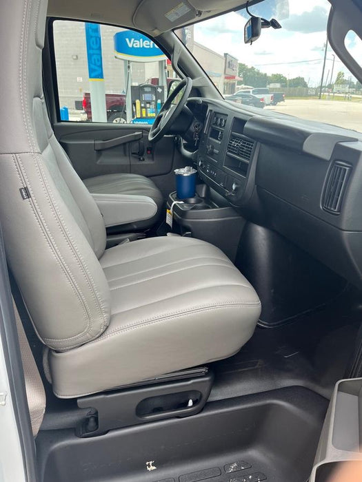 2025 CHEVROLET Express Van - Rental