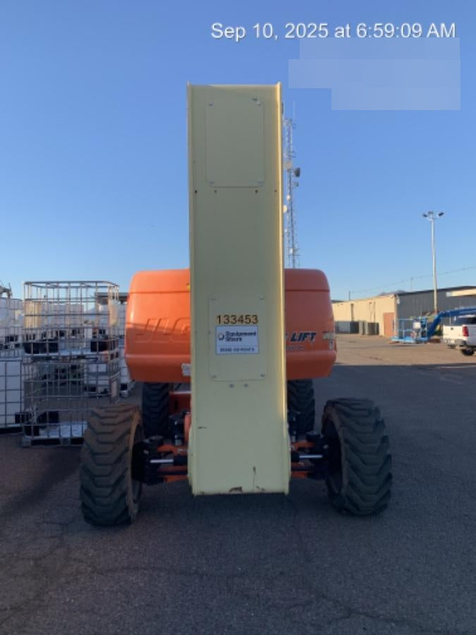 2021 JLG 800AJ