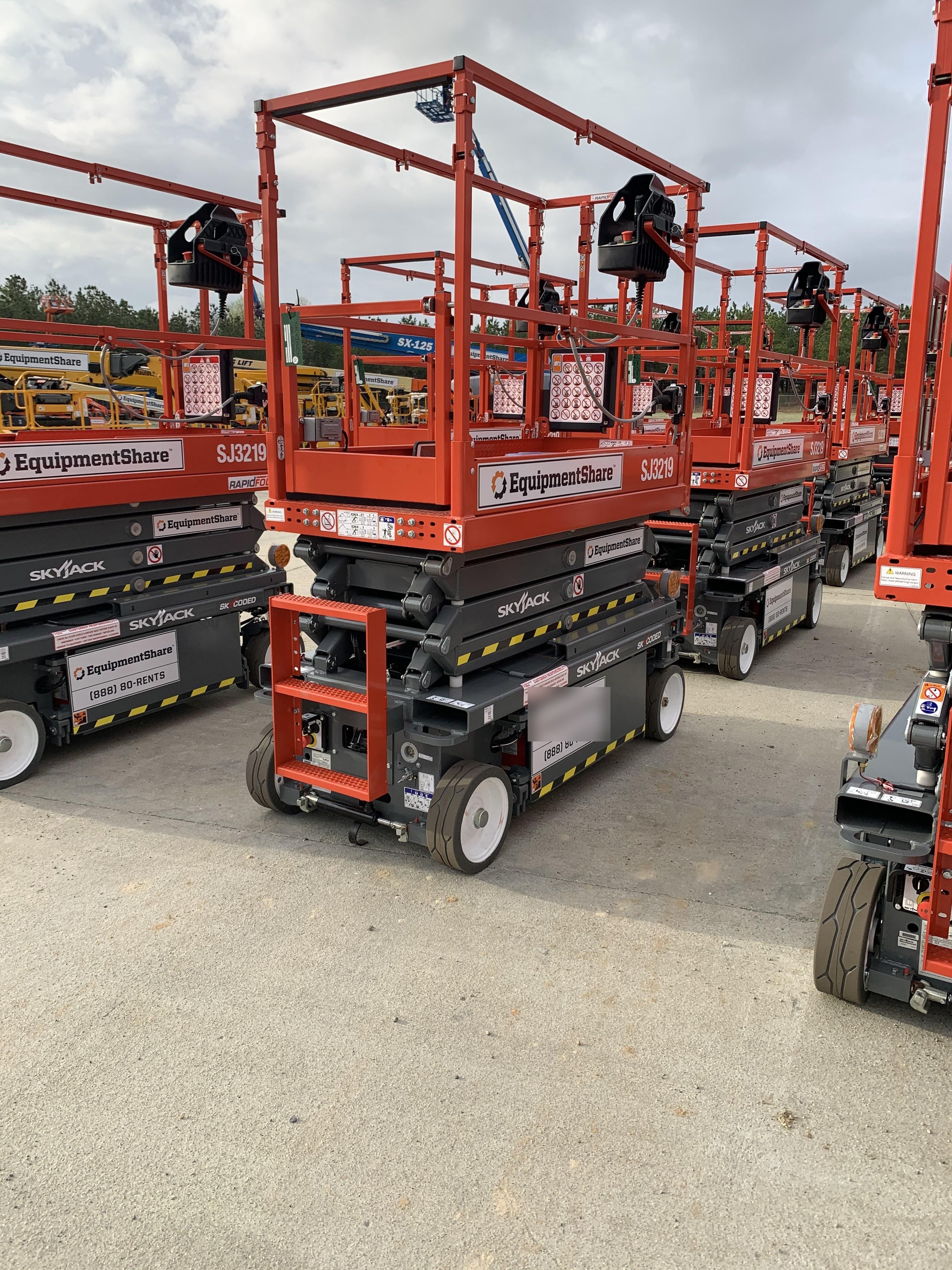 2021 SKYJACK SJ3219