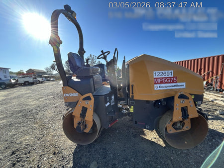 2020 CASE DV26E