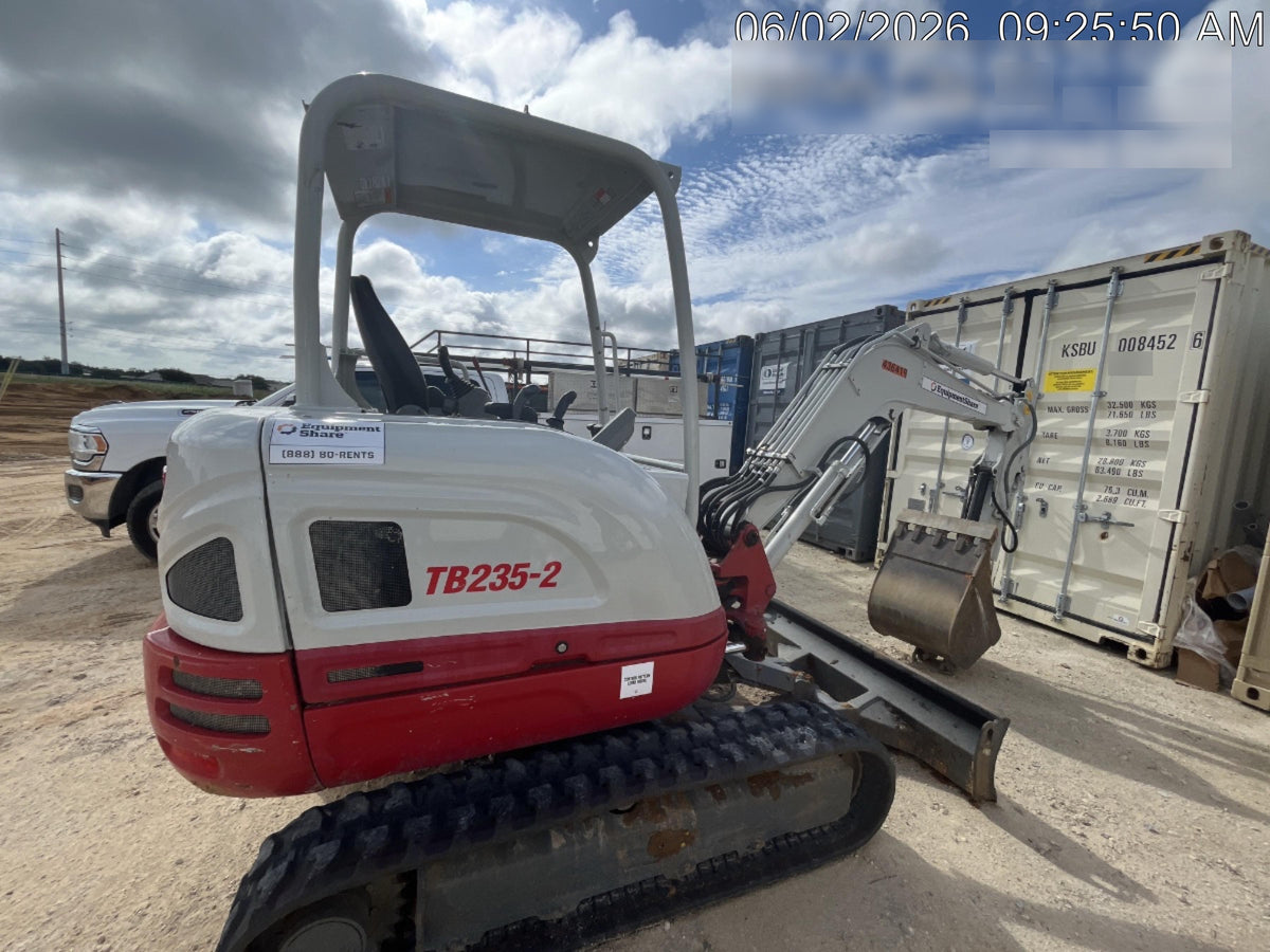 2024 TAKEUCHI TB235-2R