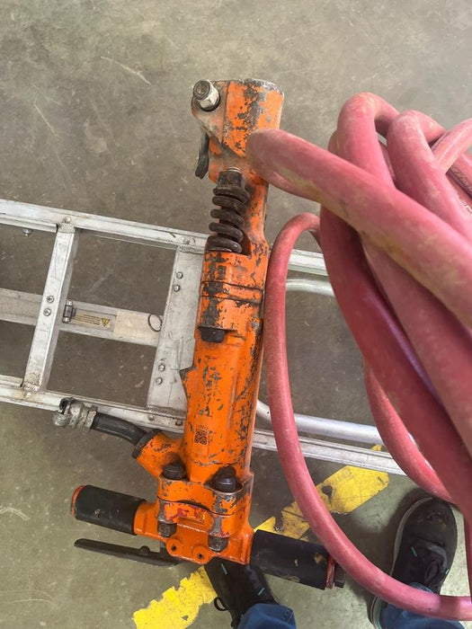 2022 MICHIGAN PNEUMATIC ES-TPB60-118-TRACKER