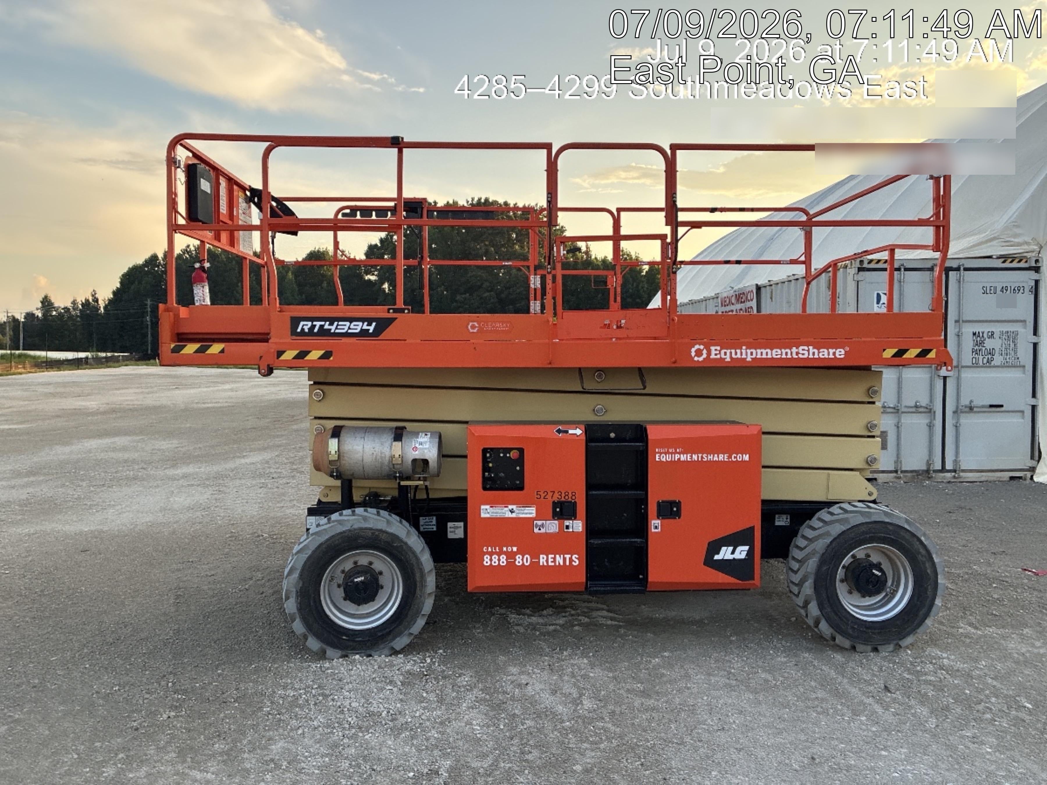 2025 JLG RT4394
