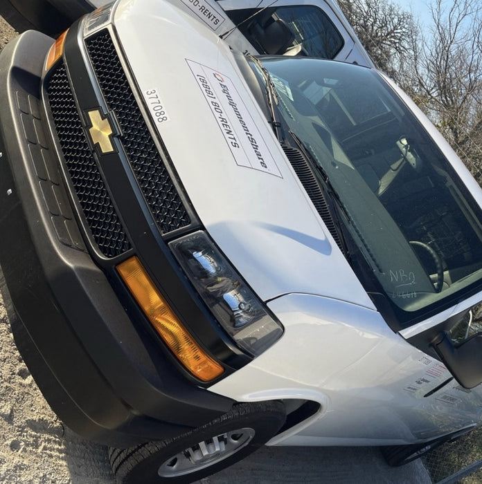 2023 CHEVROLET Express Van - Rental