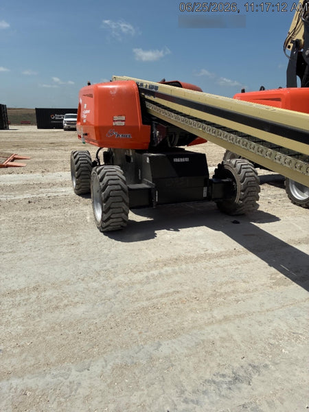 2023 JLG 660SJ