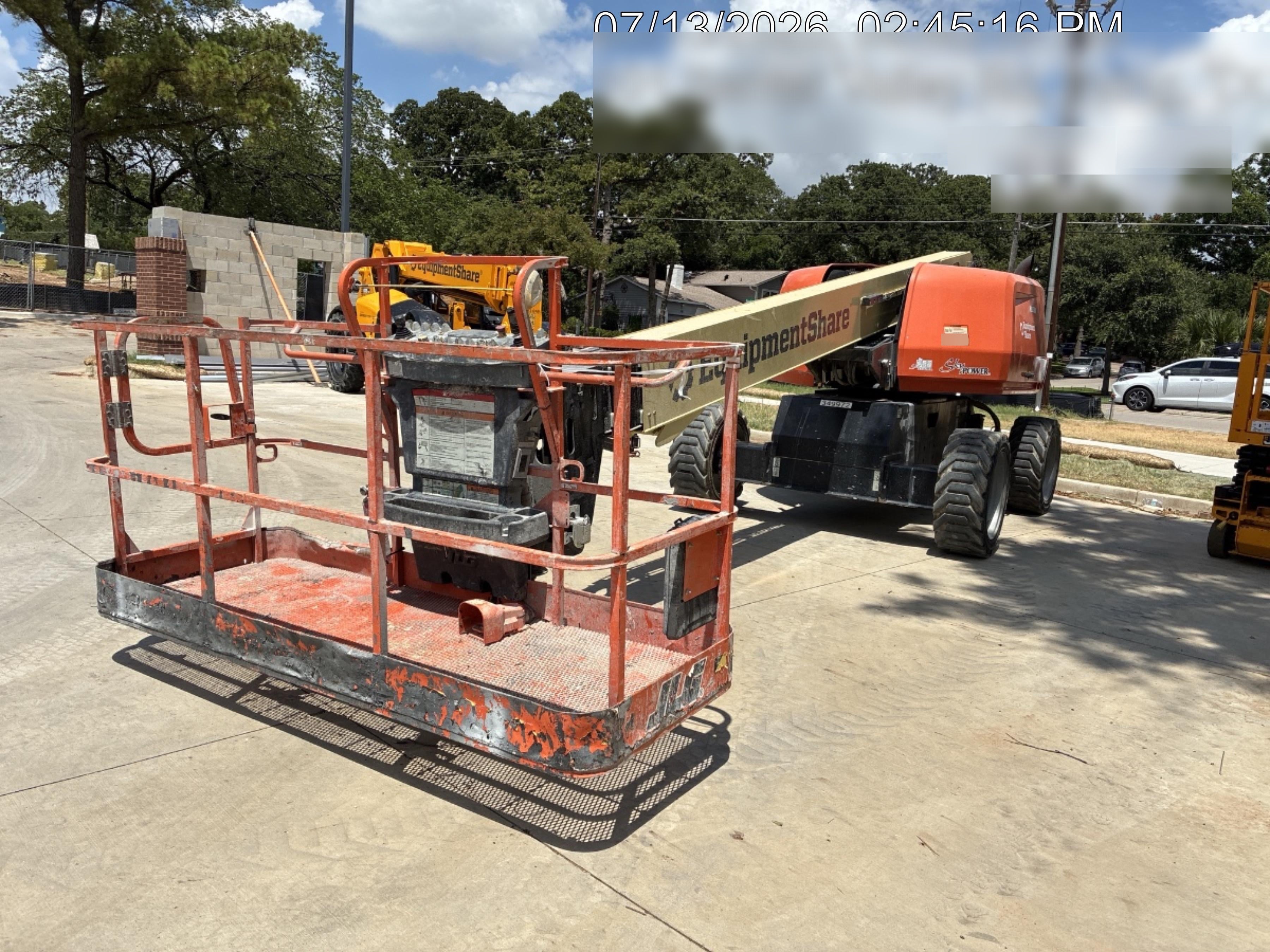 2023 JLG 600S