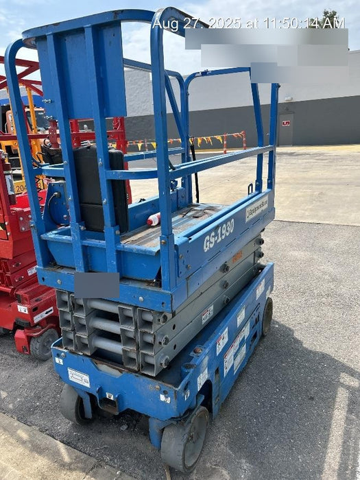 2020 Genie GS-1930 Fixed rails with chain entry gate - Pre A92.20