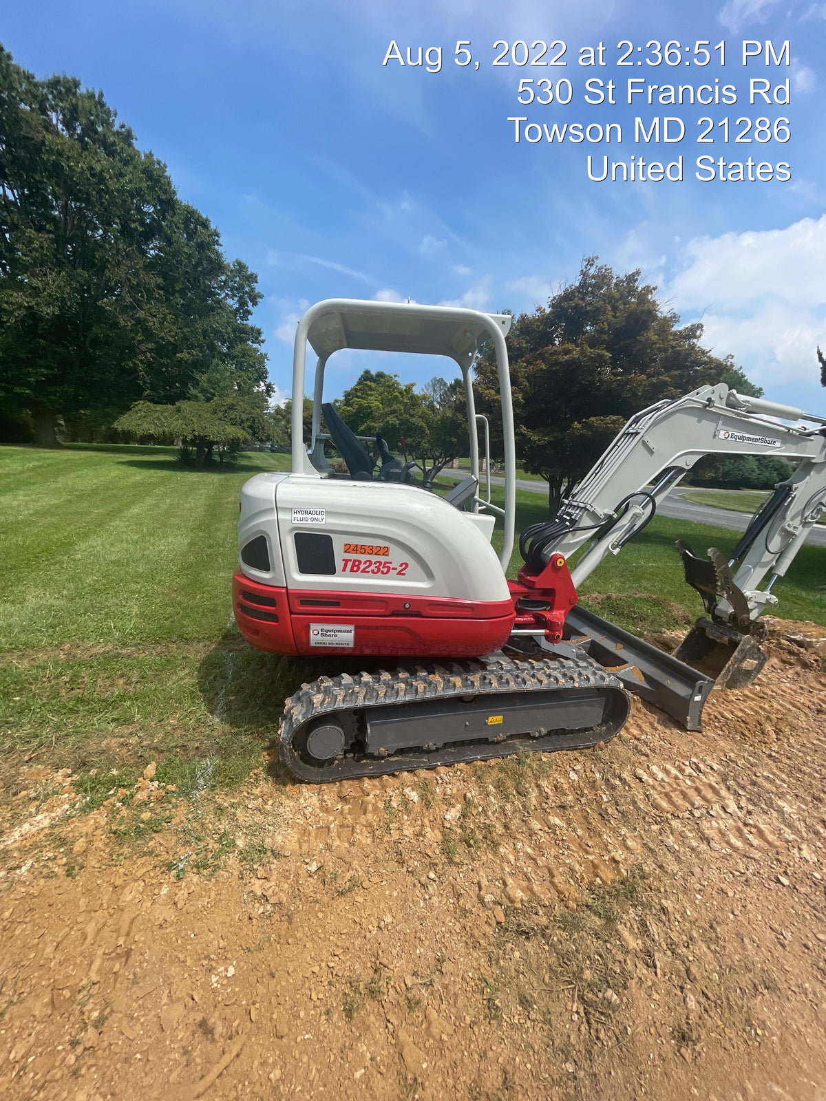 2022 TAKEUCHI TB235-2R