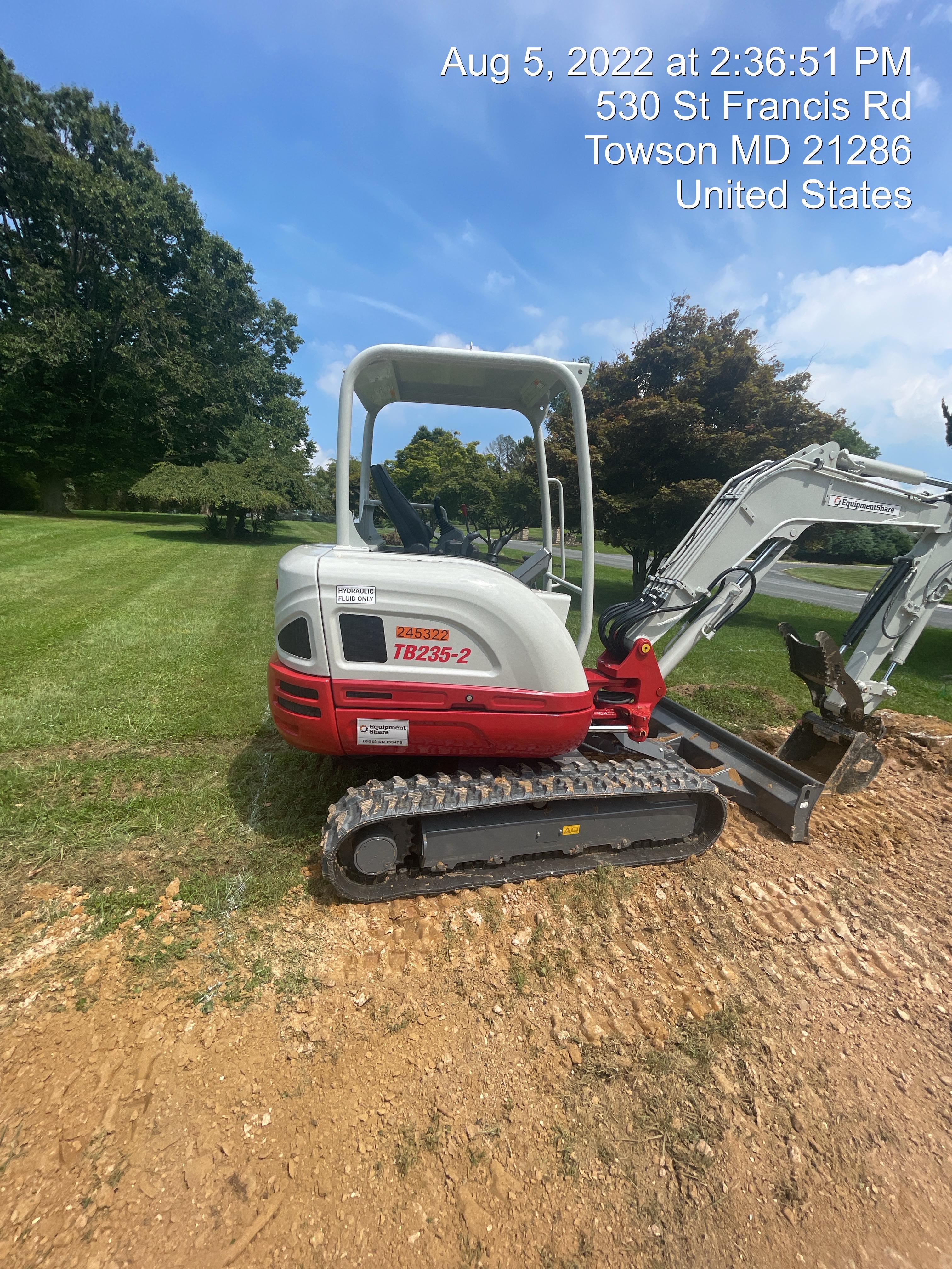 2022 TAKEUCHI TB235-2R