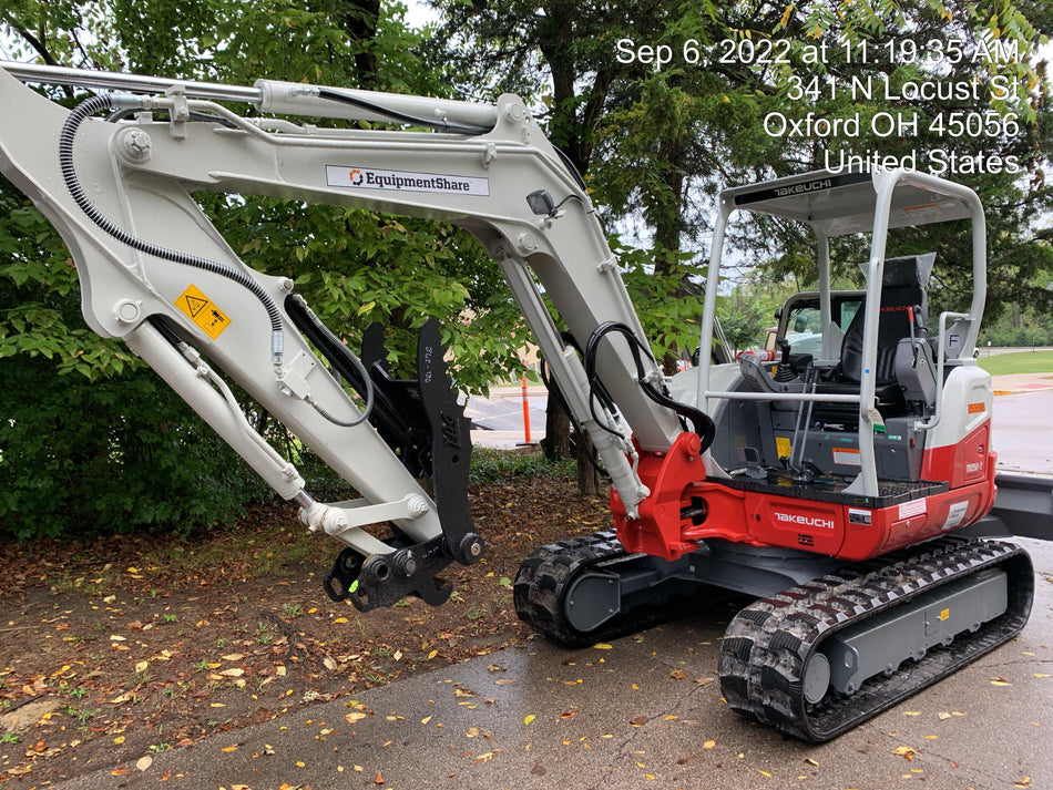 2022 TAKEUCHI TB250-2R