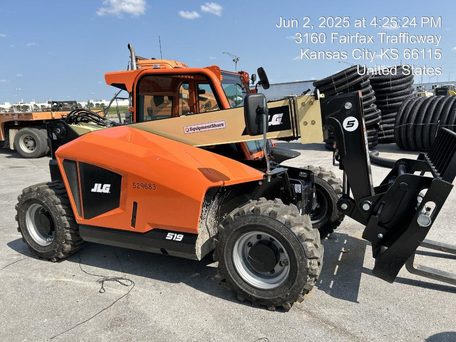 2025 JLG 519