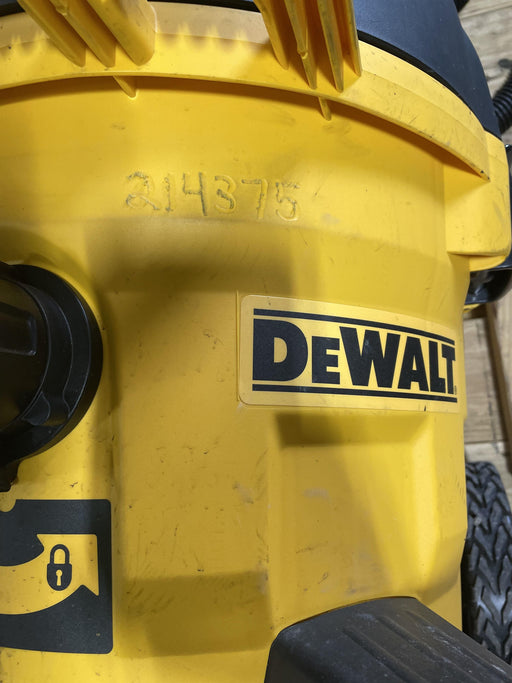 2022 DEWALT DWV012