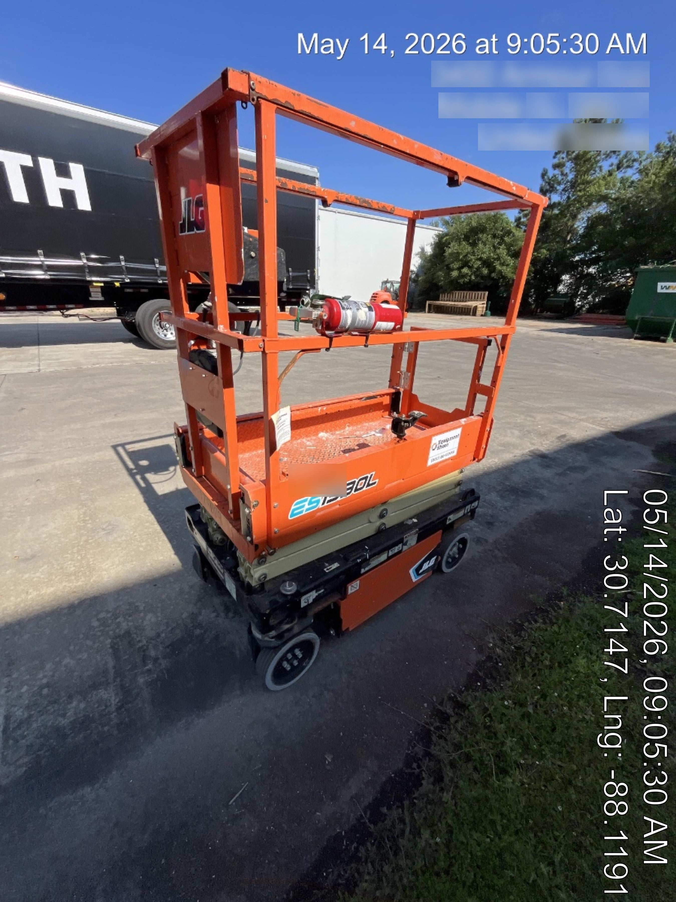 2021 JLG ES1330L
