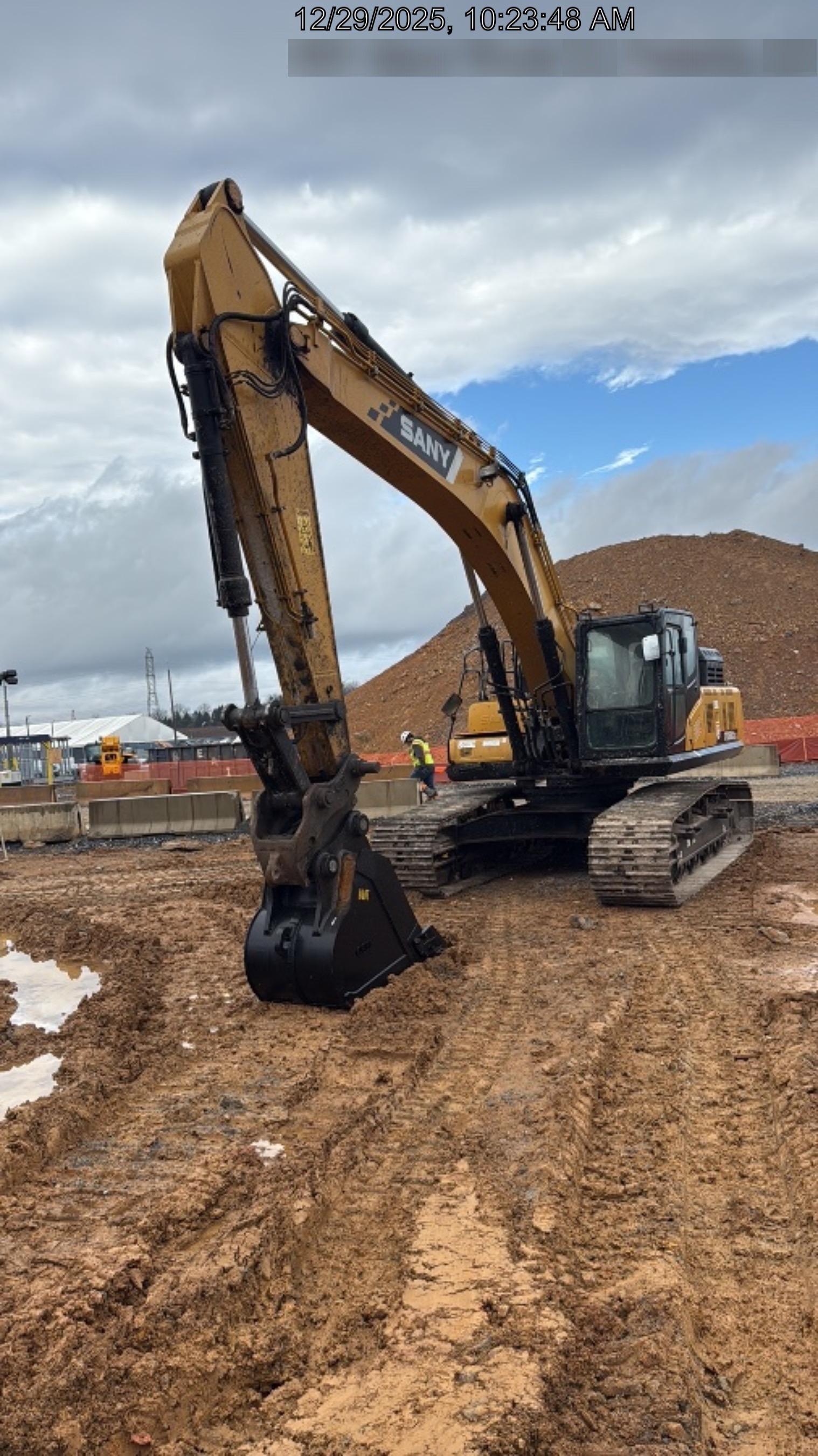 2025 FLECO 36" HD Pin-on SY365 Bucket - Fleco