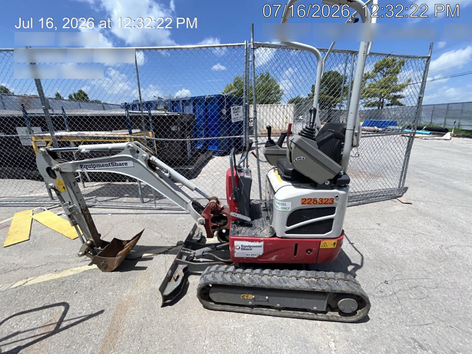 2022 TAKEUCHI TB210R