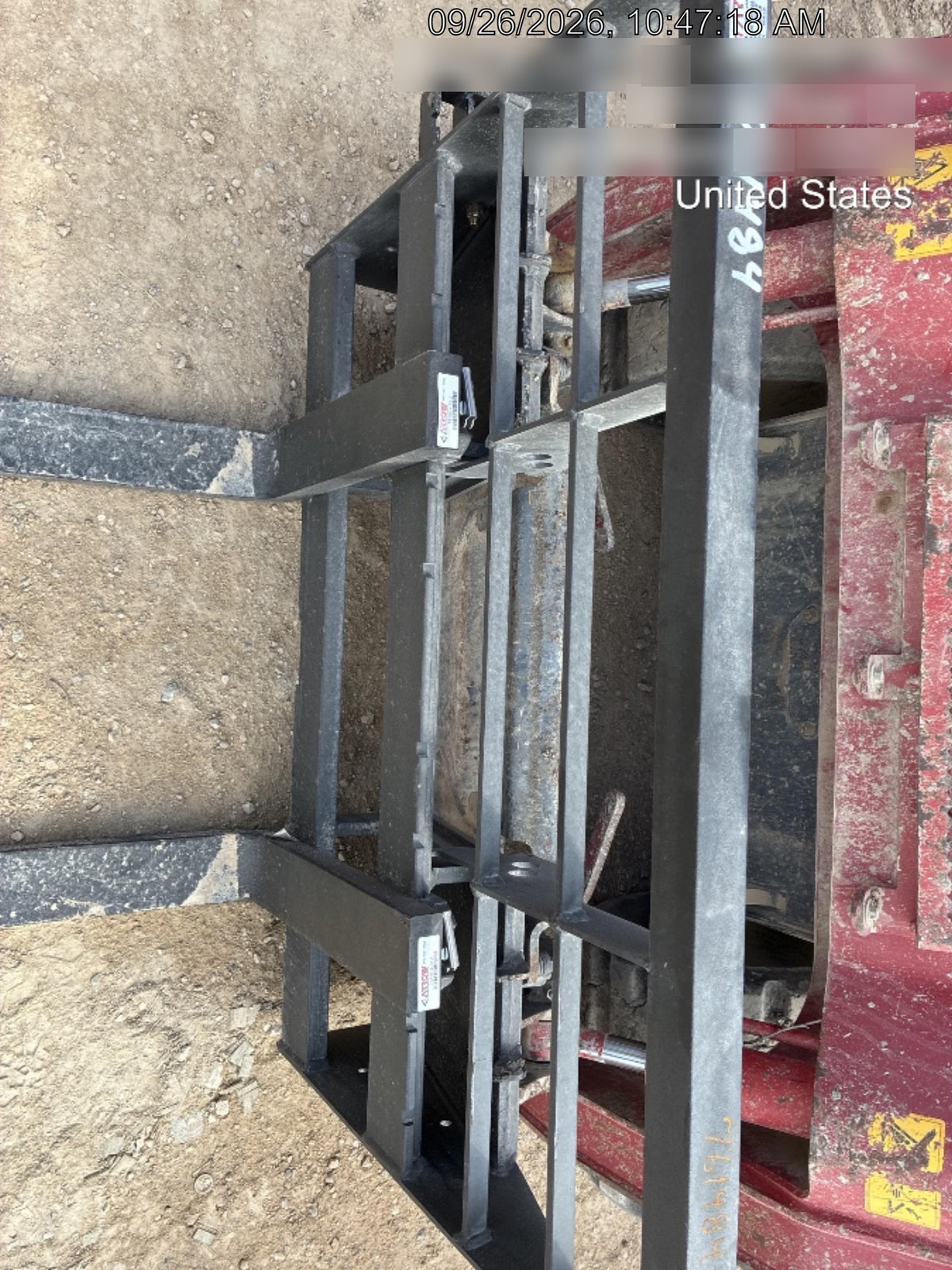 2025 ARROW MATERIAL HANDLING 60" Pallet Forks - Arrow