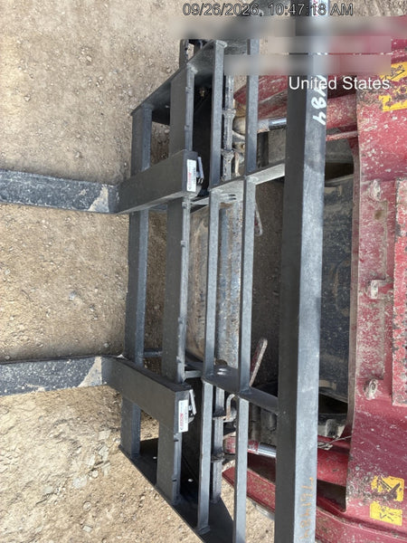 2025 ARROW MATERIAL HANDLING 60" Pallet Forks - Arrow