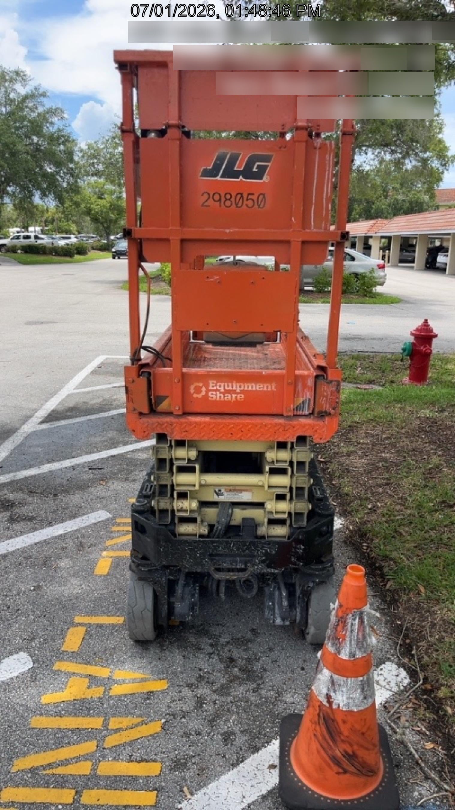 2023 JLG ES1932