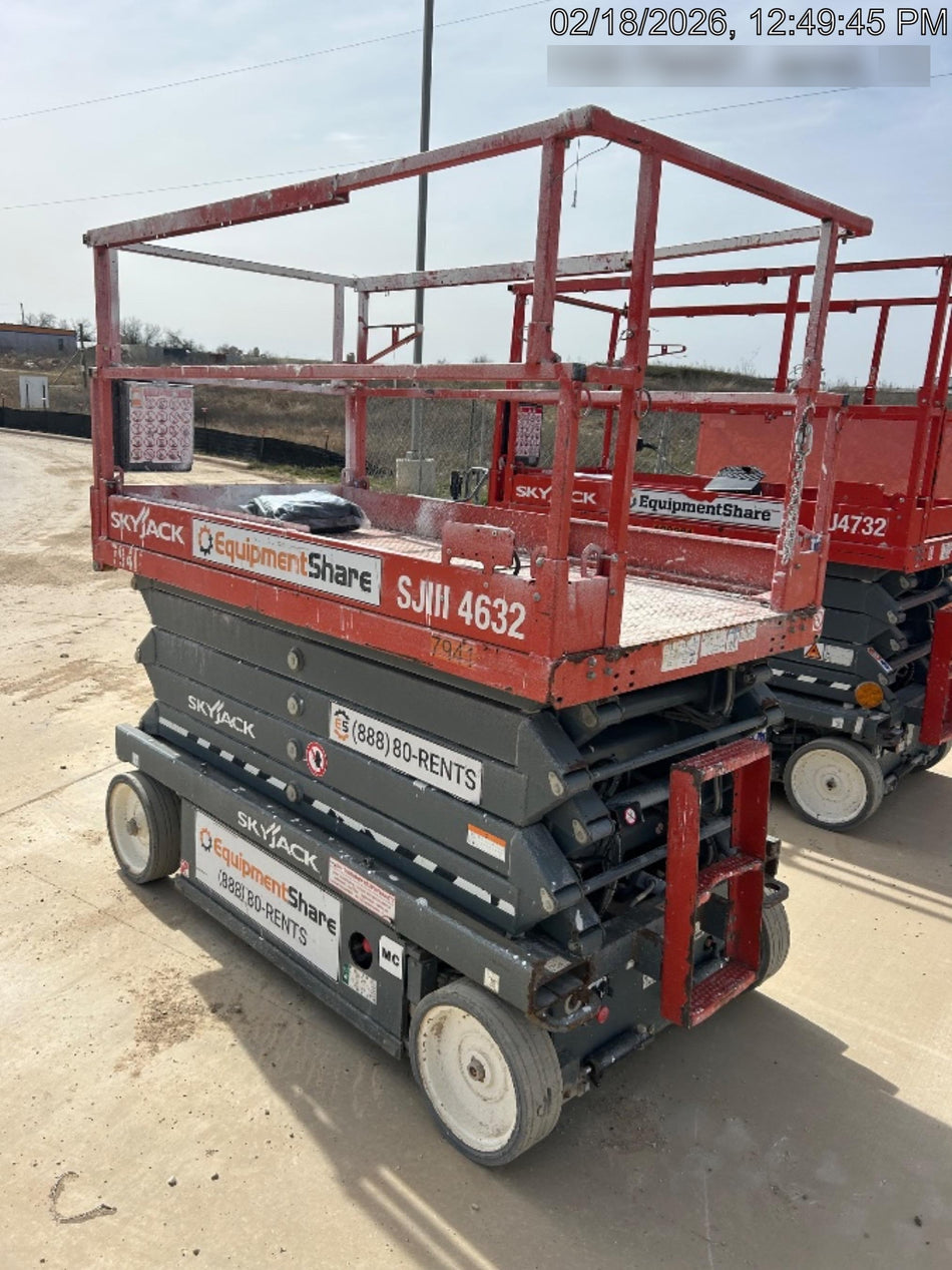 2018 Skyjack SJIII-4632 Skyjack SJIII4632 Scissor Lift w/Trojan Batteries