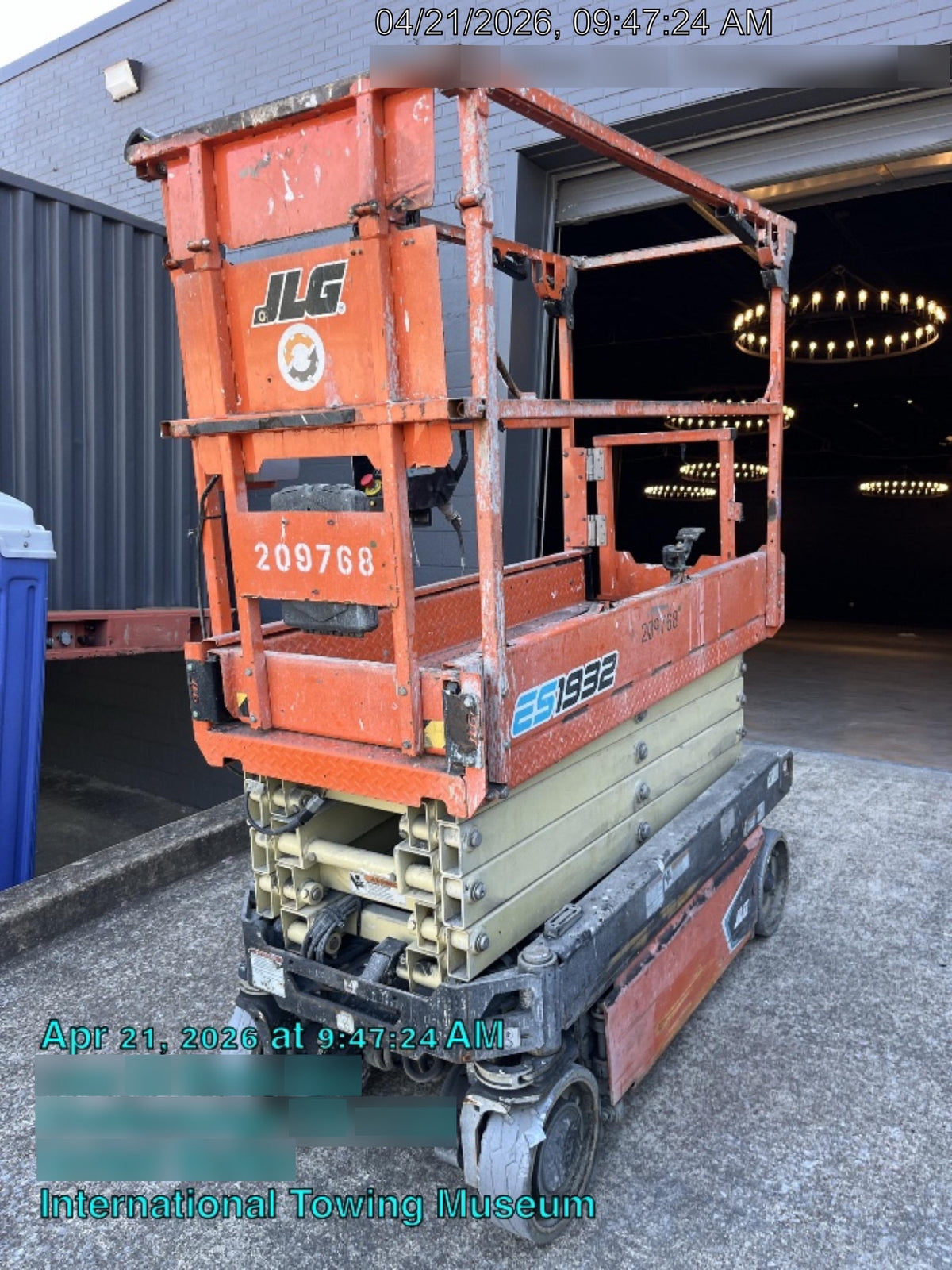 2022 JLG ES1932