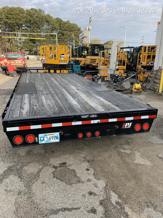 2023 PJ TRAILERS F8