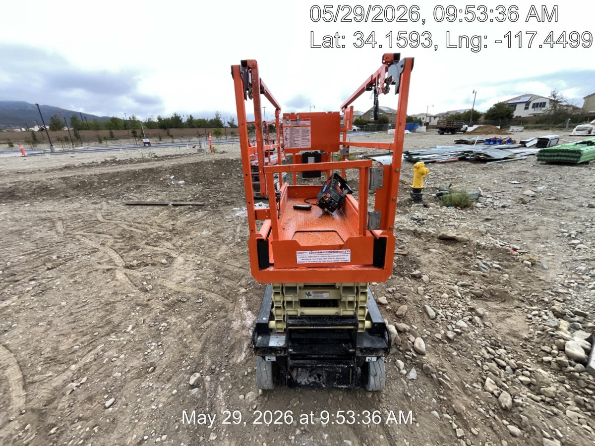 2024 JLG ES1932