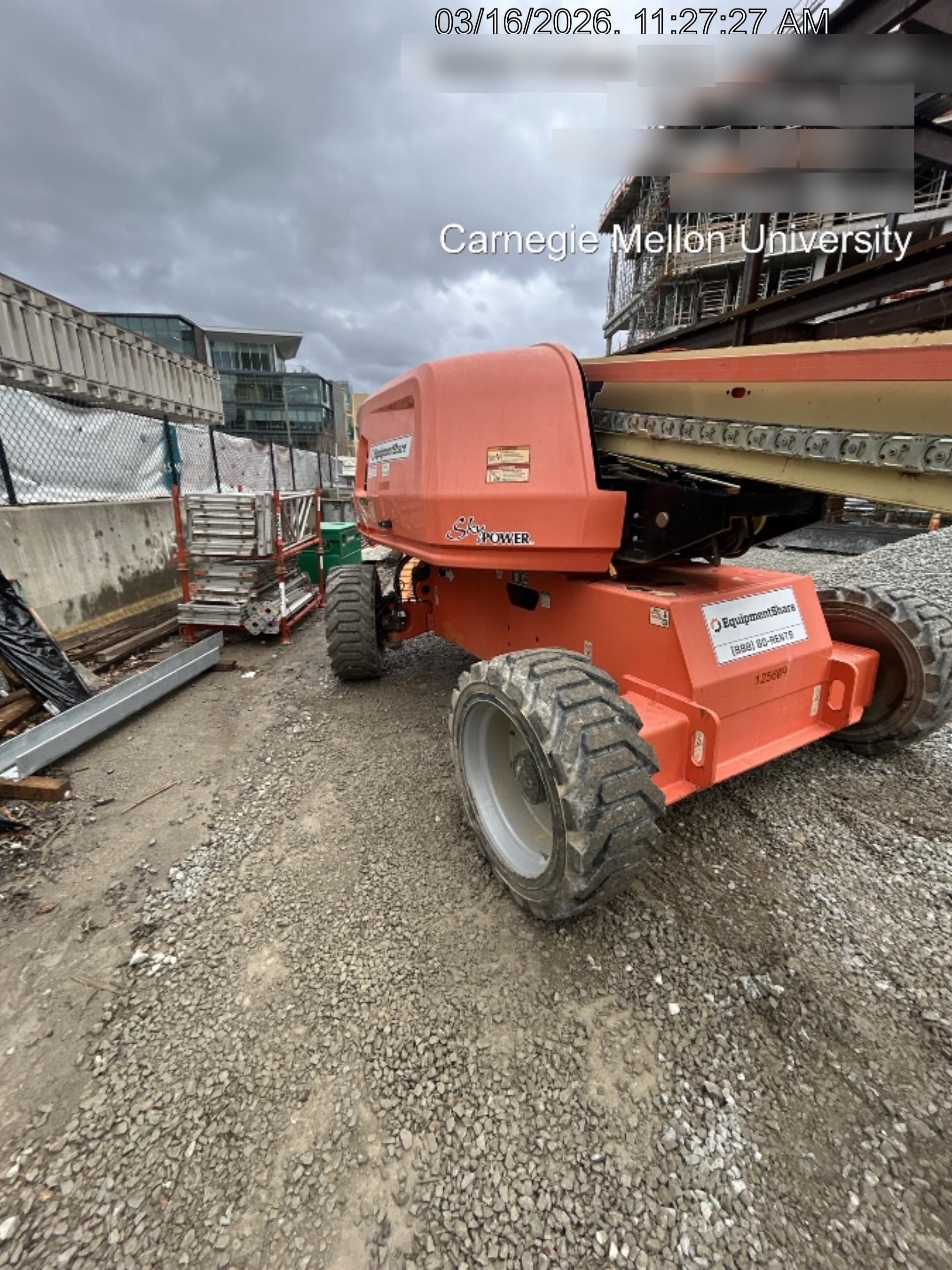 2021 JLG 660SJ