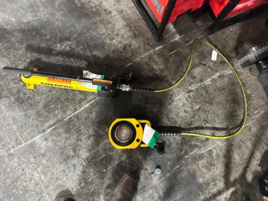 2024 ENERPAC P392