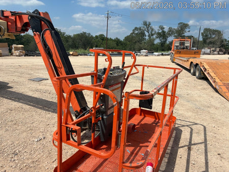 2019 JLG 660SJ