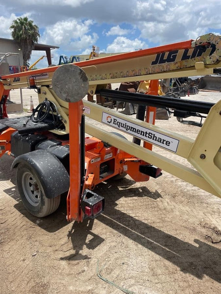 2022 JLG T350