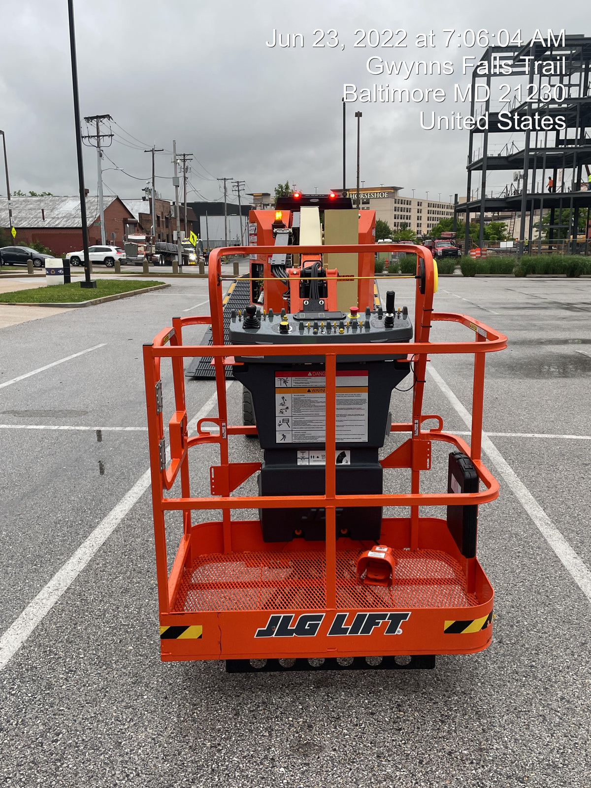 2022 JLG E300AJP
