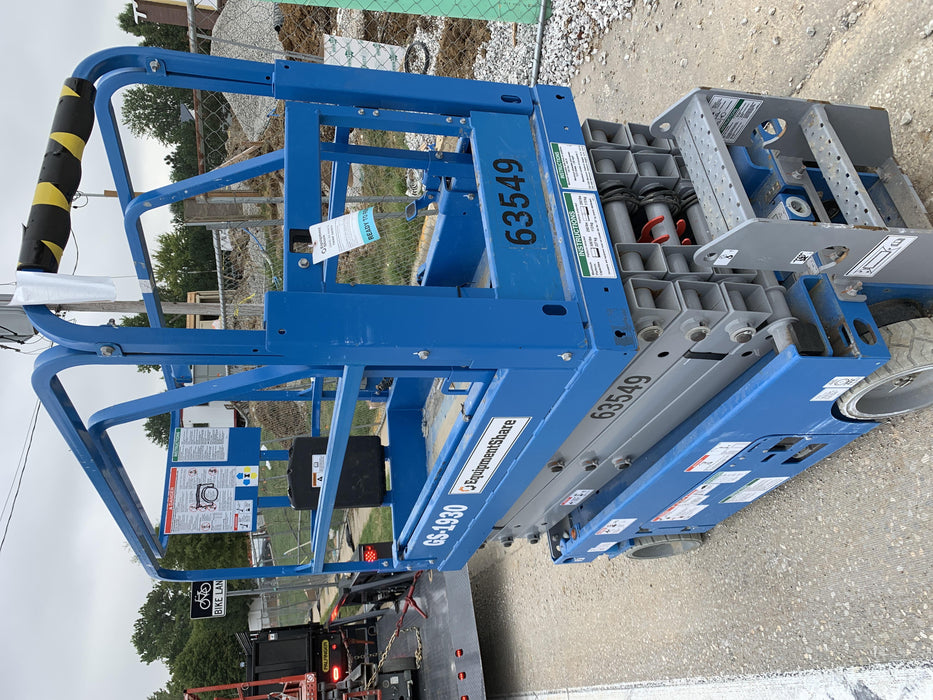 2020 Genie GS-1930 Solid Non Marking Tires, Beacon, Folding rails with half height swing gate