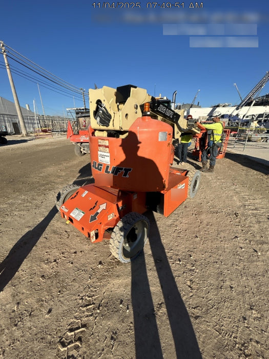 2019 JLG E400AJPN