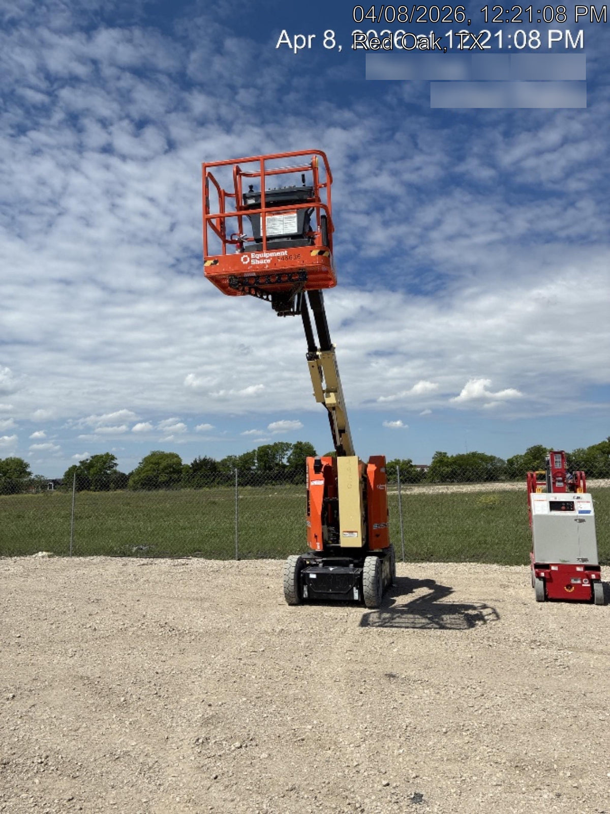 2025 JLG E300AJP