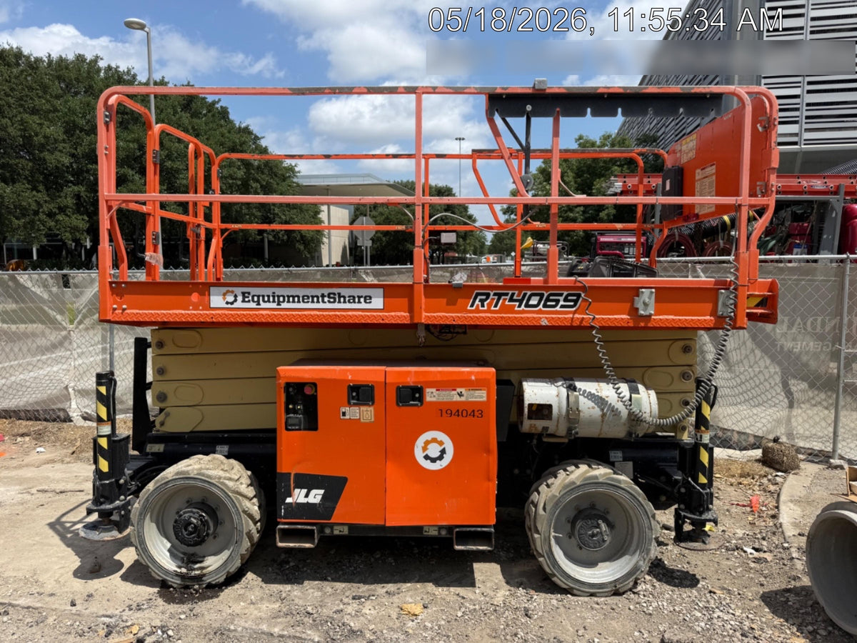 2021 JLG RT4069