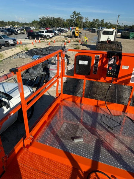 2025 JLG RT4394