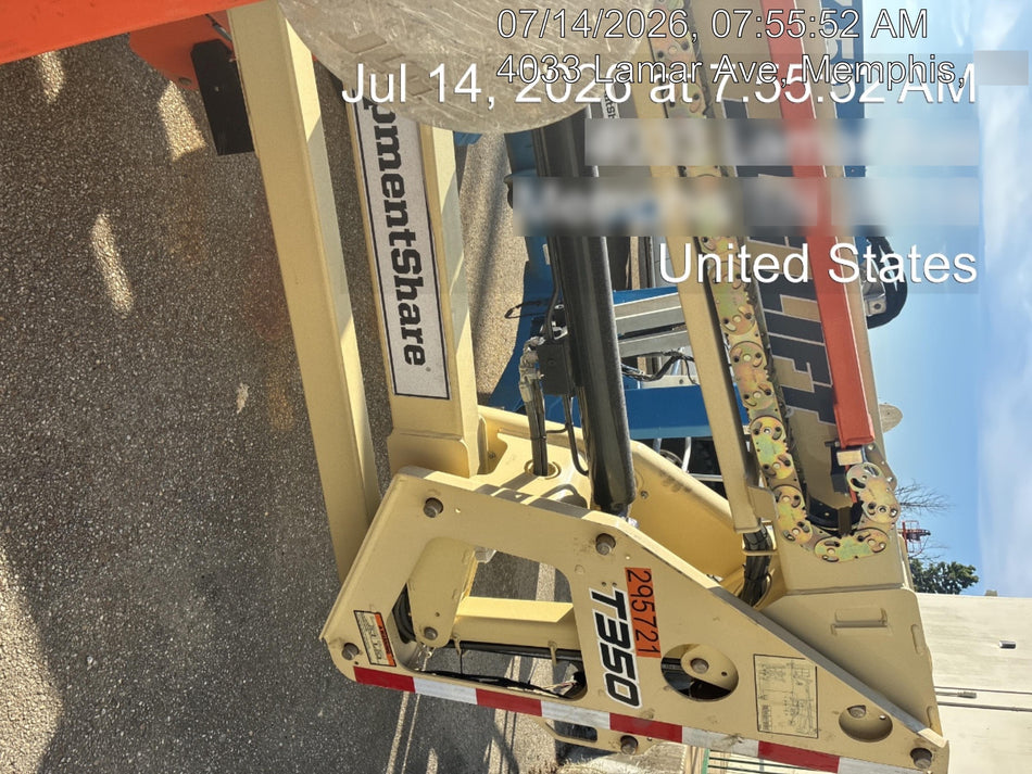 2023 JLG T350