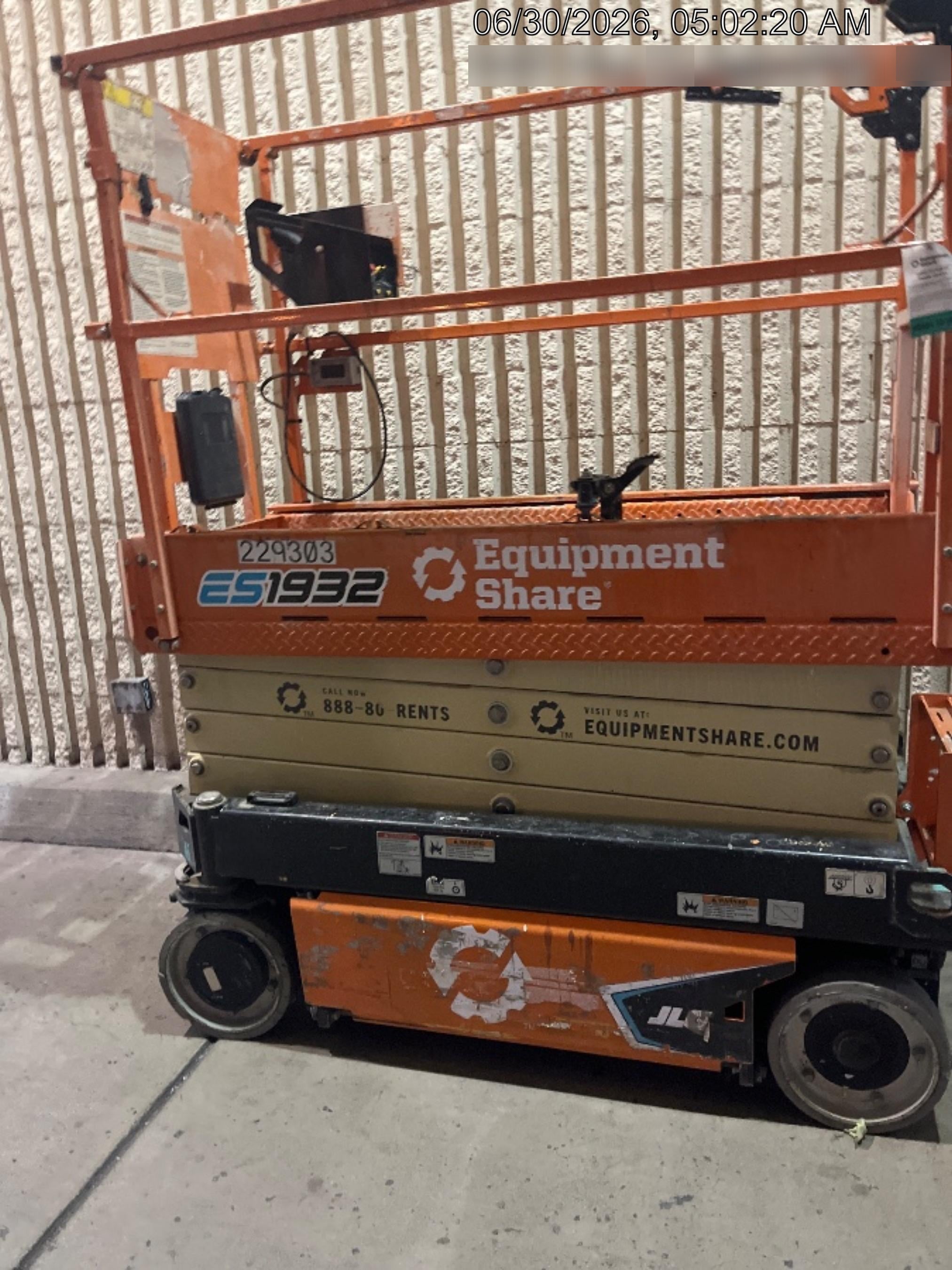2022 JLG ES1932