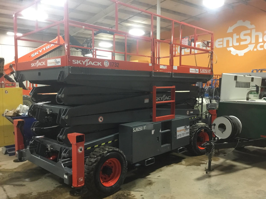 2016 SKYJACK SJ9250 RT