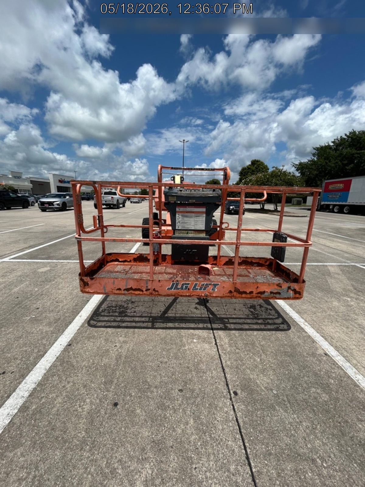 2019 JLG 400S