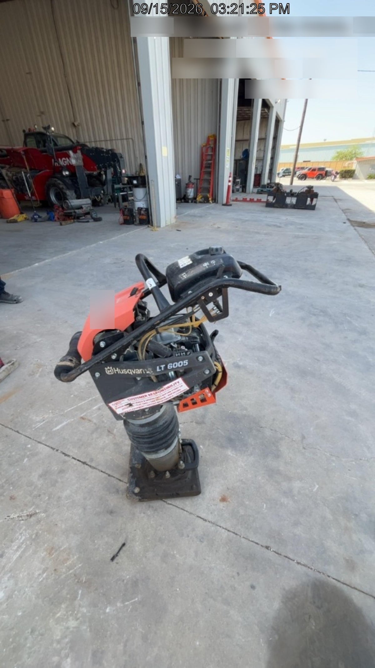 2025 HUSQVARNA LT6005