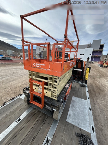 2022 JLG ES3246