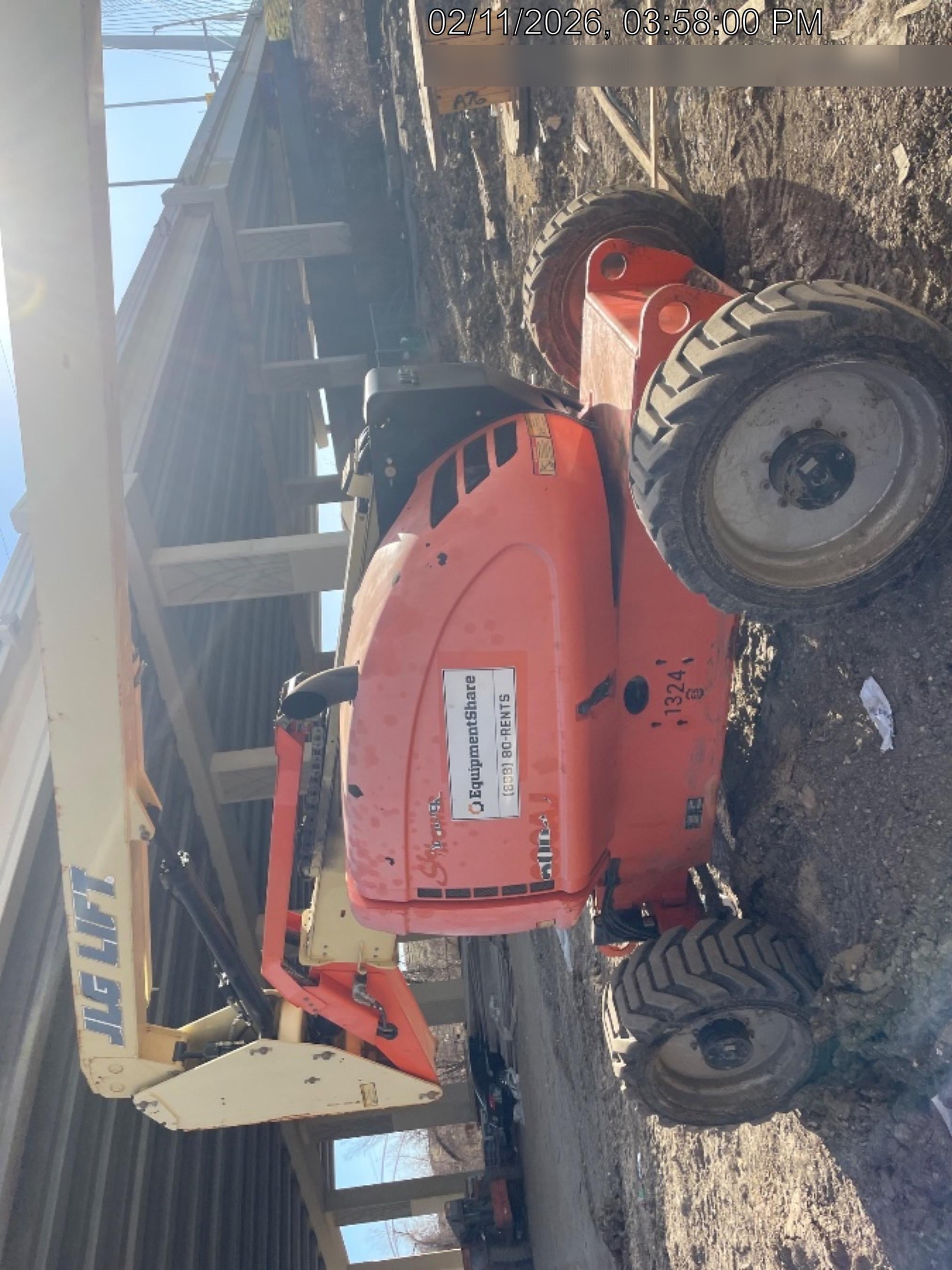2015 JLG 600AJ