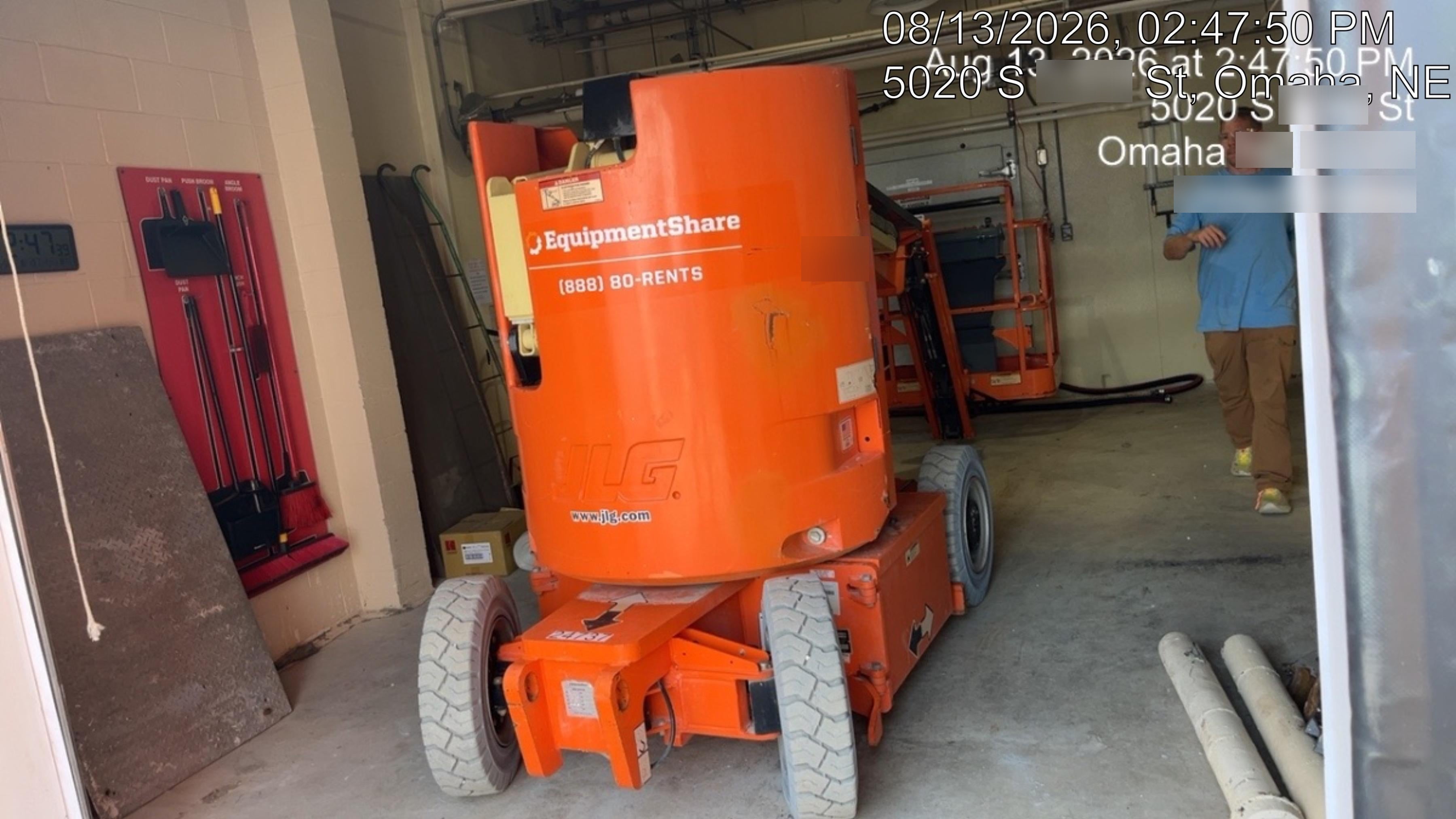 2019 JLG E300AJP