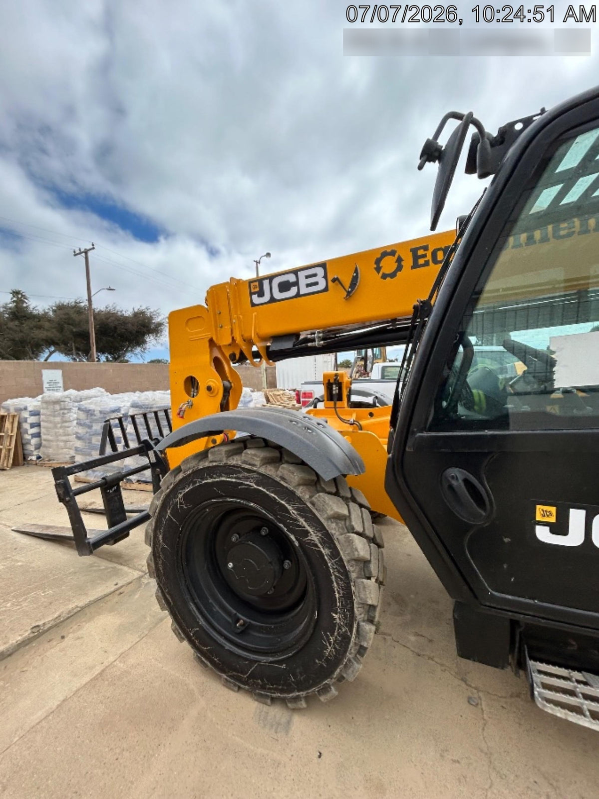 2025 JCB 509-42