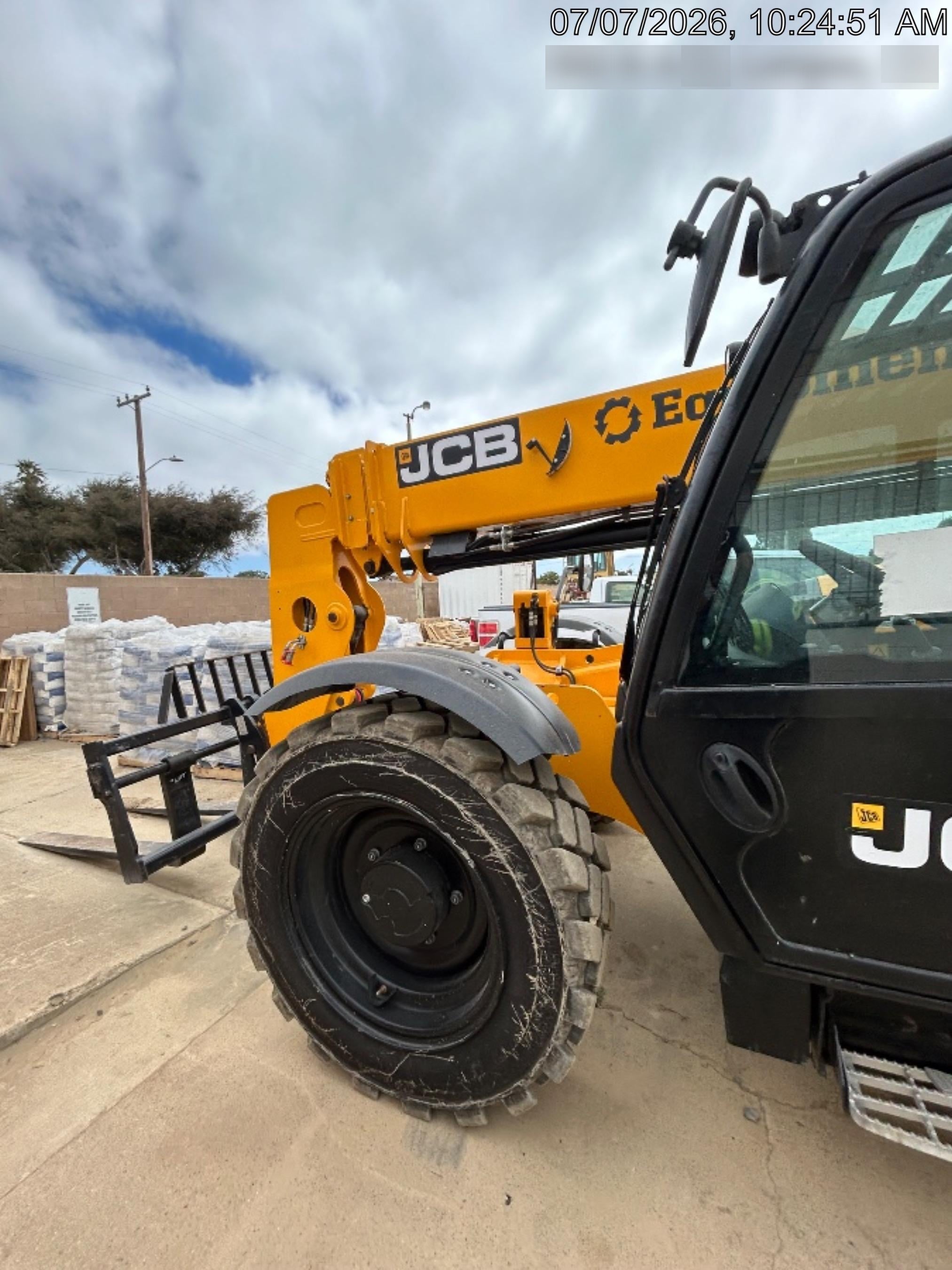 2025 JCB 509-42