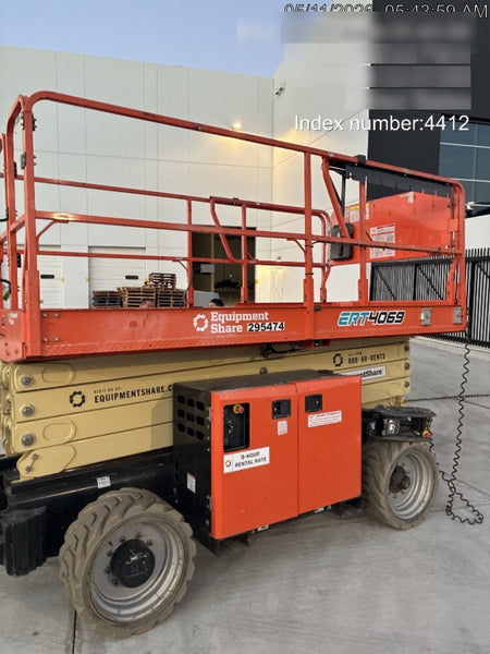 2023 JLG ERT4069