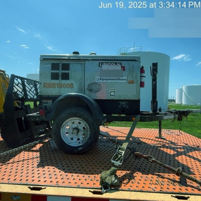 2019 Lincoln Electric Vantage 322 Welder Ready-Pak 3, Two wheel trailer, Fender and Light kit, Cable Rack