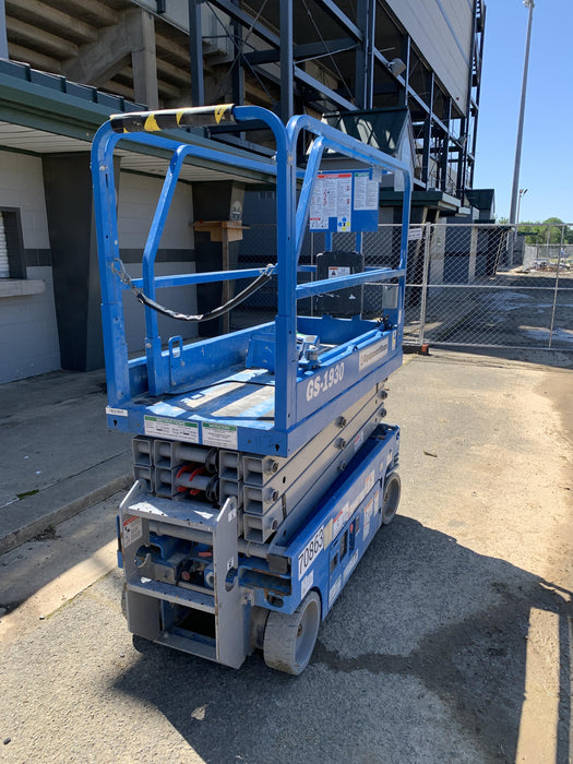 2020 Genie GS-1930 Fixed rails with chain entry gate - Pre A92.20